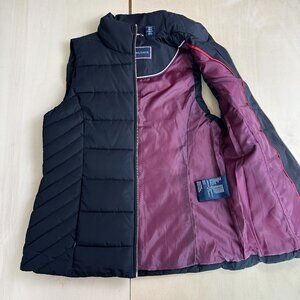 Tommy Hilfiger Women's‎ Black Puffer Vest S Pristine Condition Wine Interior